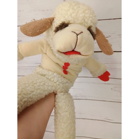 Vintage Lamb Chop Plush‎ Toy 1993 Shari Lewis Puppet With Red Mittens & Buttons - Picture 6 of 7